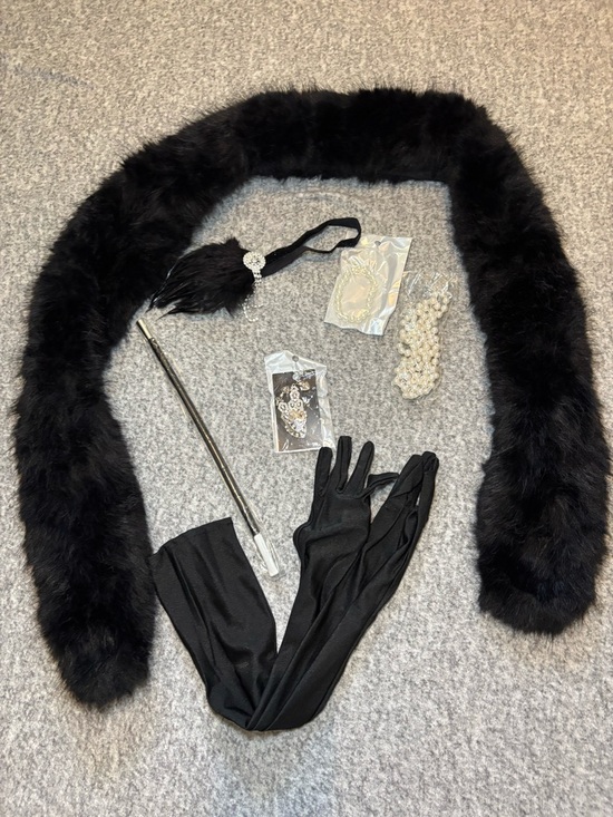 Other - 1920s Flapper Accessories Set 7pc Black Faux Fur Shawl Pearl Jewelry Gloves Gats
